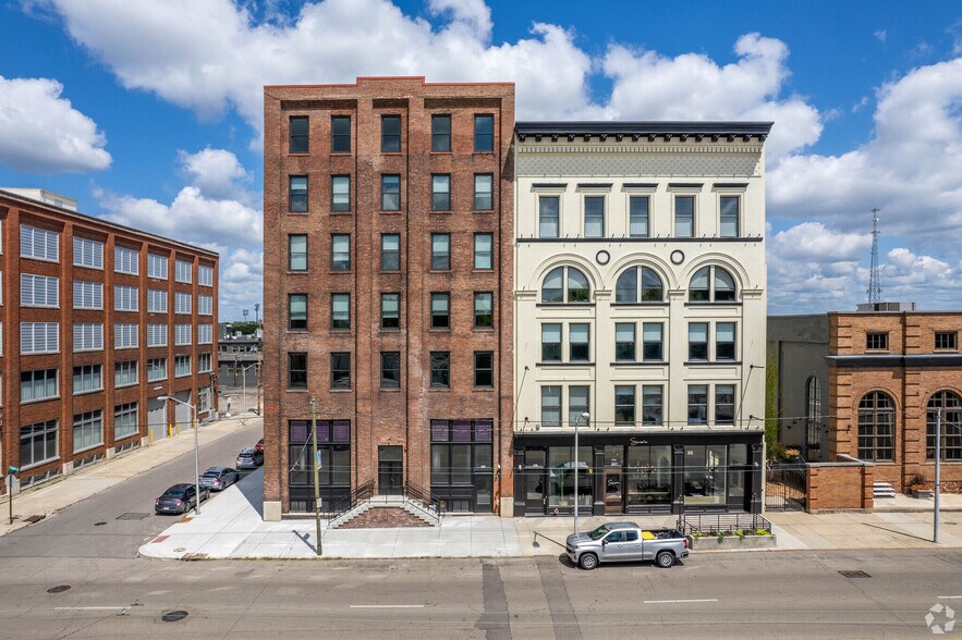 607 E 3rd St, Dayton, OH à louer - Photo du bâtiment - Image 3 de 9