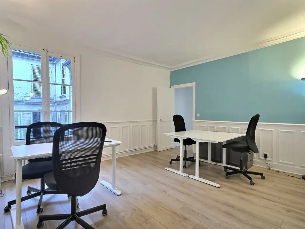 Office in Paris for lease Building Photo- Image 1 of 9