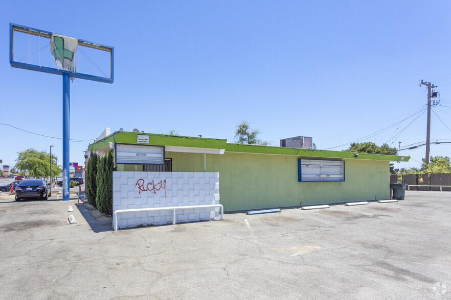 3795 Niles St, Bakersfield, CA for sale - Building Photo - Image 1 of 1