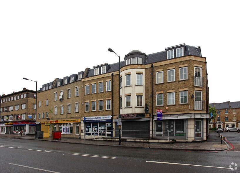 207 Old Kent Rd, Londres à louer - Photo du bâtiment - Image 2 de 6