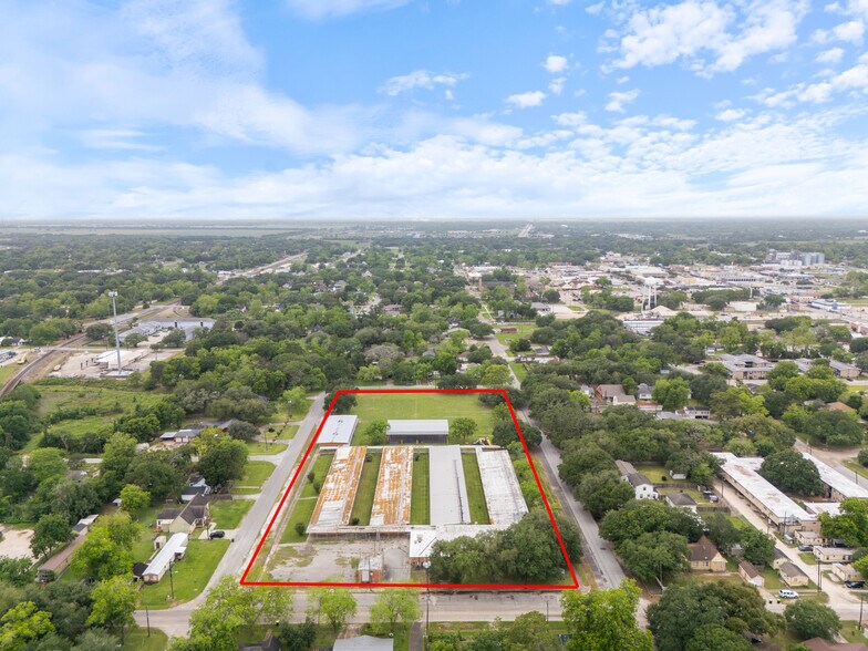 2300 4th St, Bay City, TX à vendre - Aérien - Image 1 de 12