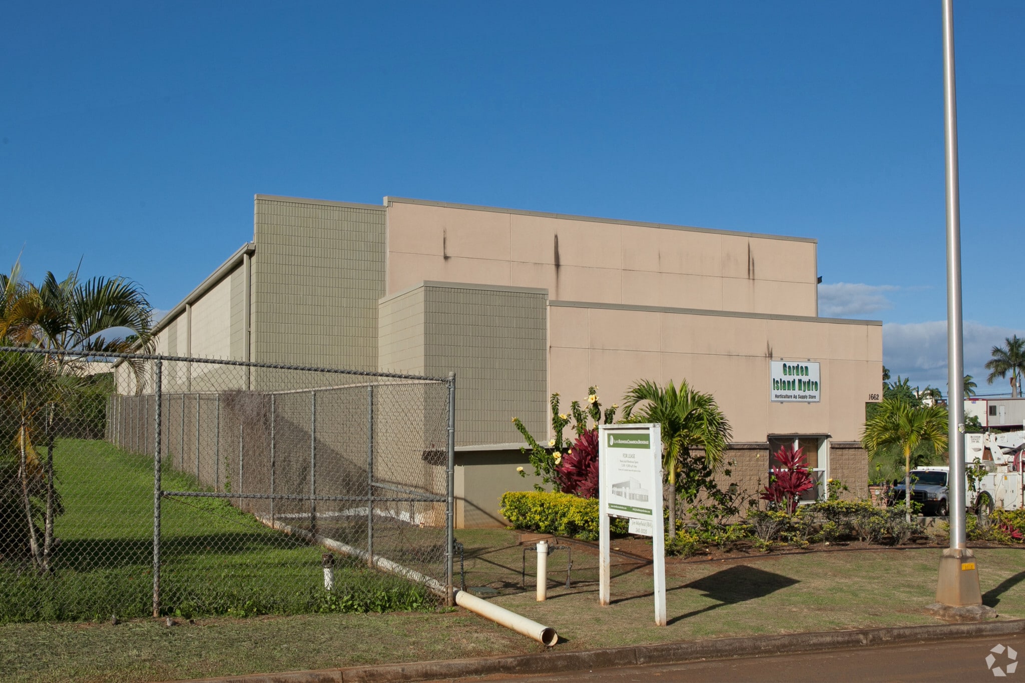 1662 Haleukana St, Lihue, HI for lease Primary Photo- Image 1 of 5