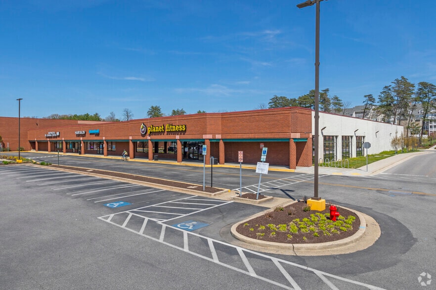 8125-8159 Ritchie Hwy, Pasadena, MD for lease - Building Photo - Image 3 of 7