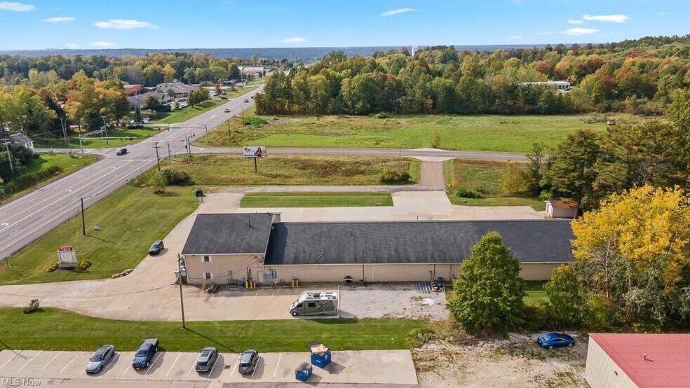 2425 Medina Rd, Medina, OH à louer - Photo du bâtiment - Image 3 de 42