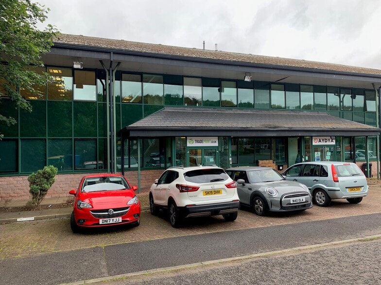 Luna Pl, Dundee for lease - Building Photo - Image 1 of 2