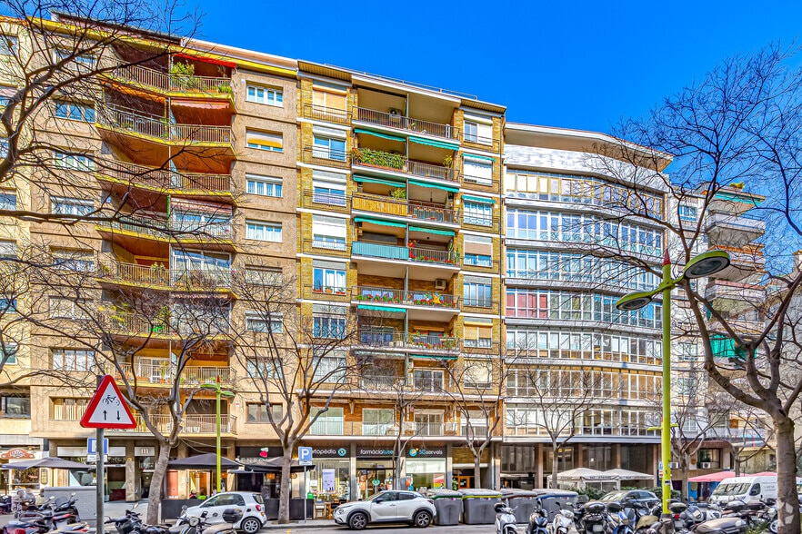 Carrer de Tuset, 34, Barcelone, Barcelona à louer - Photo du bâtiment - Image 2 de 2