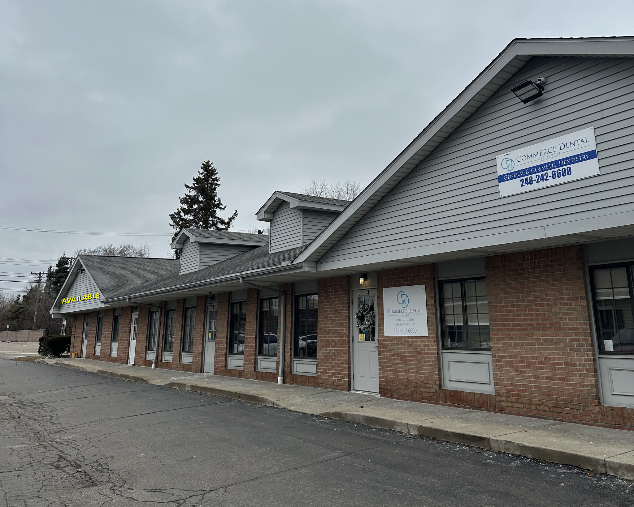 8091 Commerce Rd, Commerce Township, MI for lease Primary Photo- Image 1 of 7