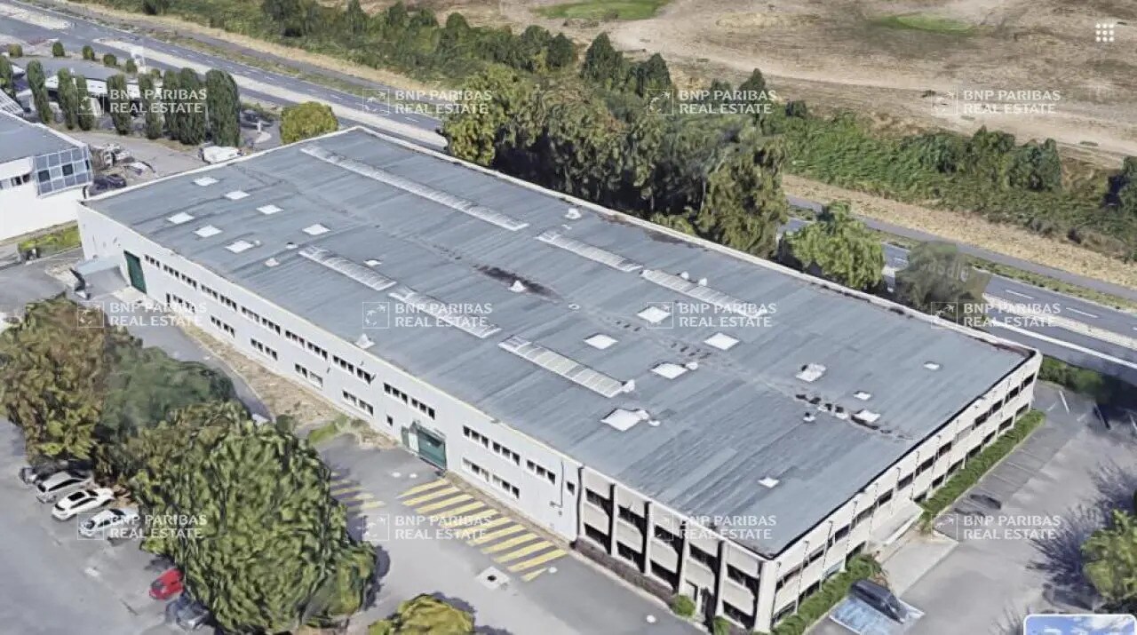 Industrial in Buc for sale Primary Photo- Image 1 of 26