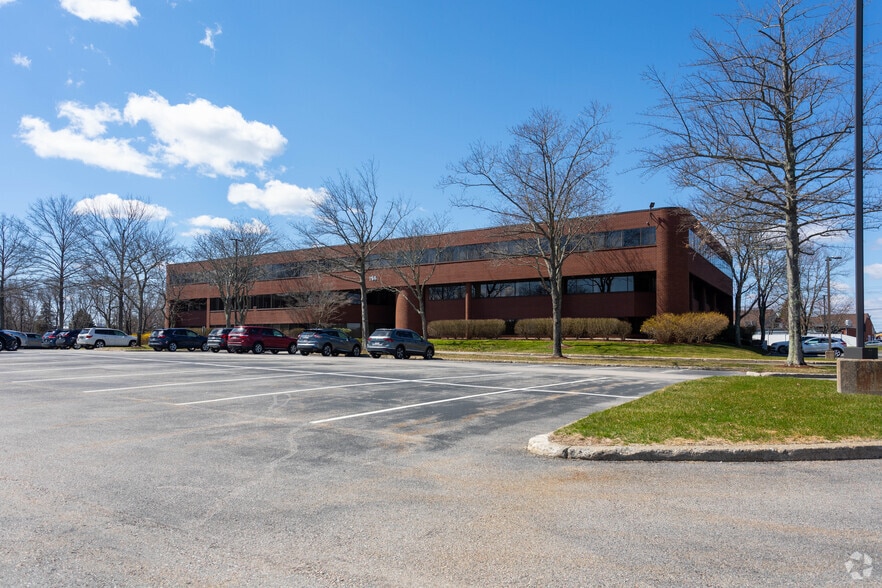 114 Turnpike Rd, Westborough, MA for lease - Building Photo - Image 2 of 21
