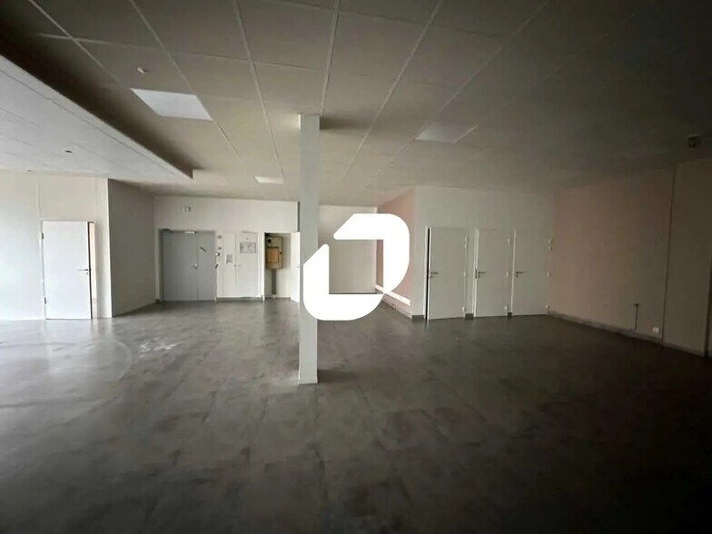 Flex dans Sartrouville à louer - Photo du bâtiment - Image 2 de 23