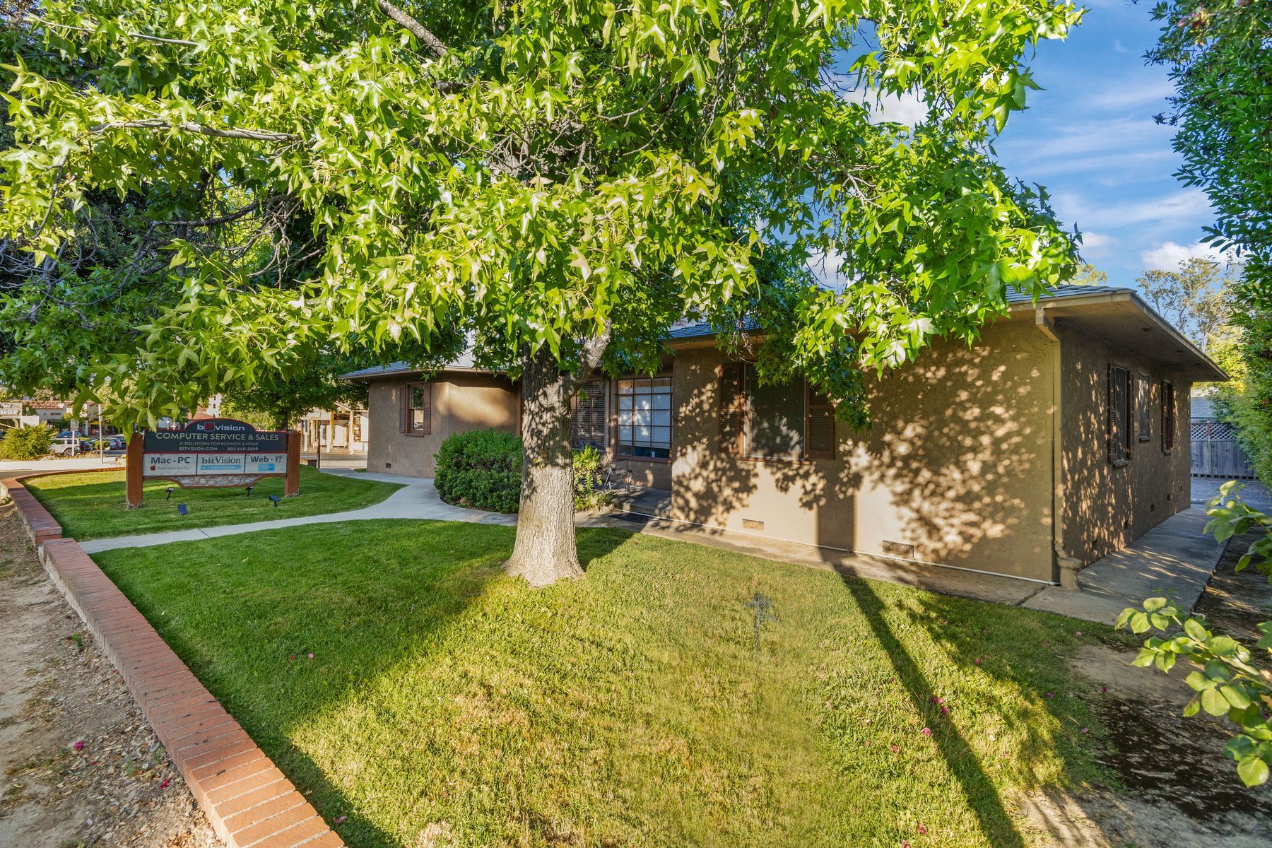 305 W Ojai Ave, Ojai, CA à vendre Photo du bâtiment- Image 1 de 16