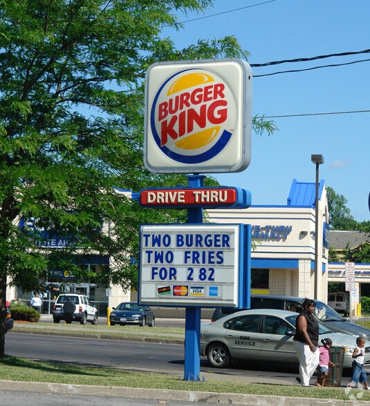 623 Butternut St, Syracuse, NY à vendre - Photo du bâtiment - Image 2 de 4