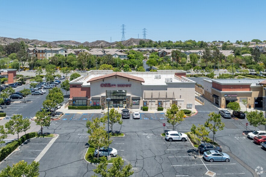 28150 Newhall Ranch Rd, Valencia, CA for sale - Aerial - Image 3 of 4