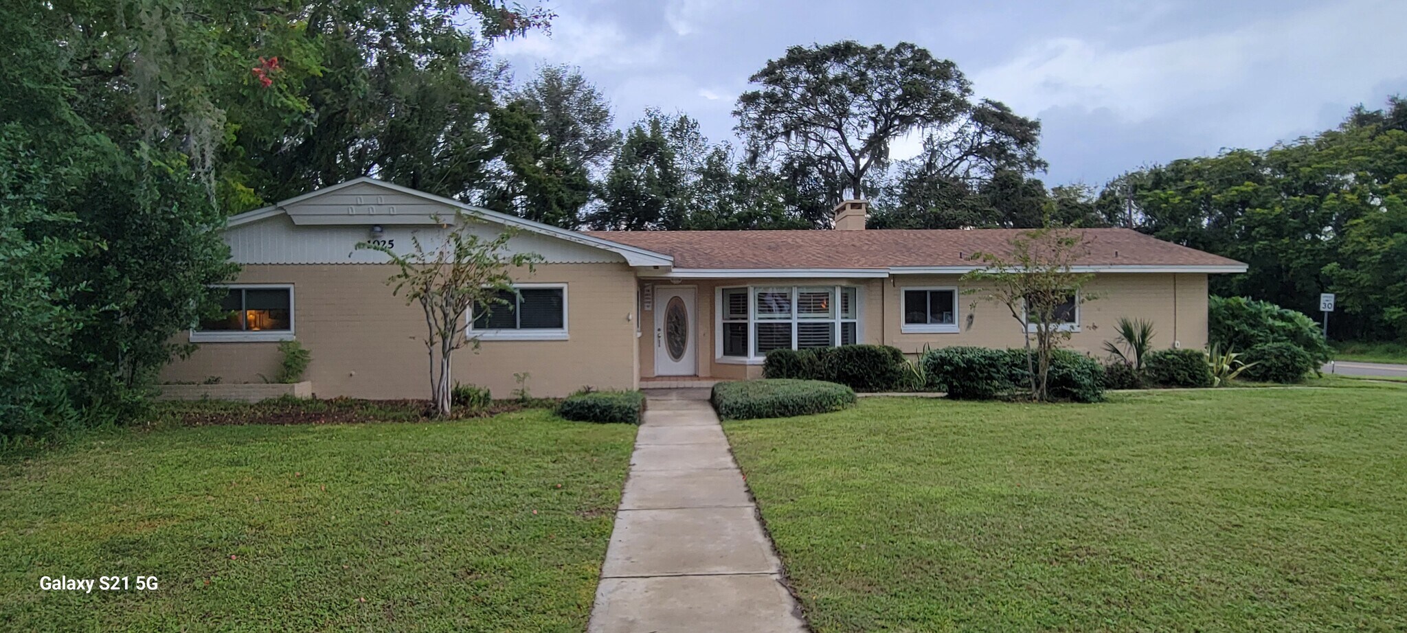 1025 W New York Ave, Deland, FL à louer Photo principale- Image 1 de 37