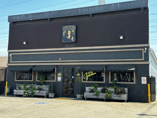 Plus de détails pour 9058 Rose St, Bellflower, CA - Industriel à vendre