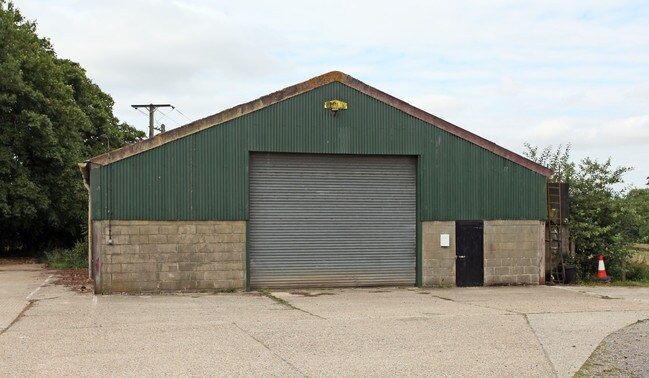Plus de détails pour Wyld Court Farm, Thatcham - Industriel à louer