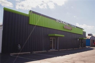 Plus de détails pour 105 E Russel Rd, Sidney, OH - Sports et divertissement à vendre