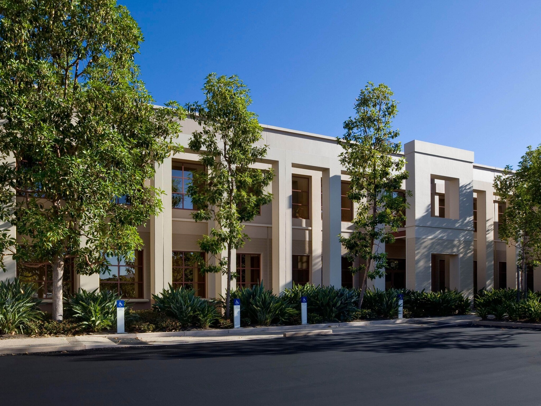 111 Academy Dr, Irvine, CA for lease Building Photo- Image 1 of 44