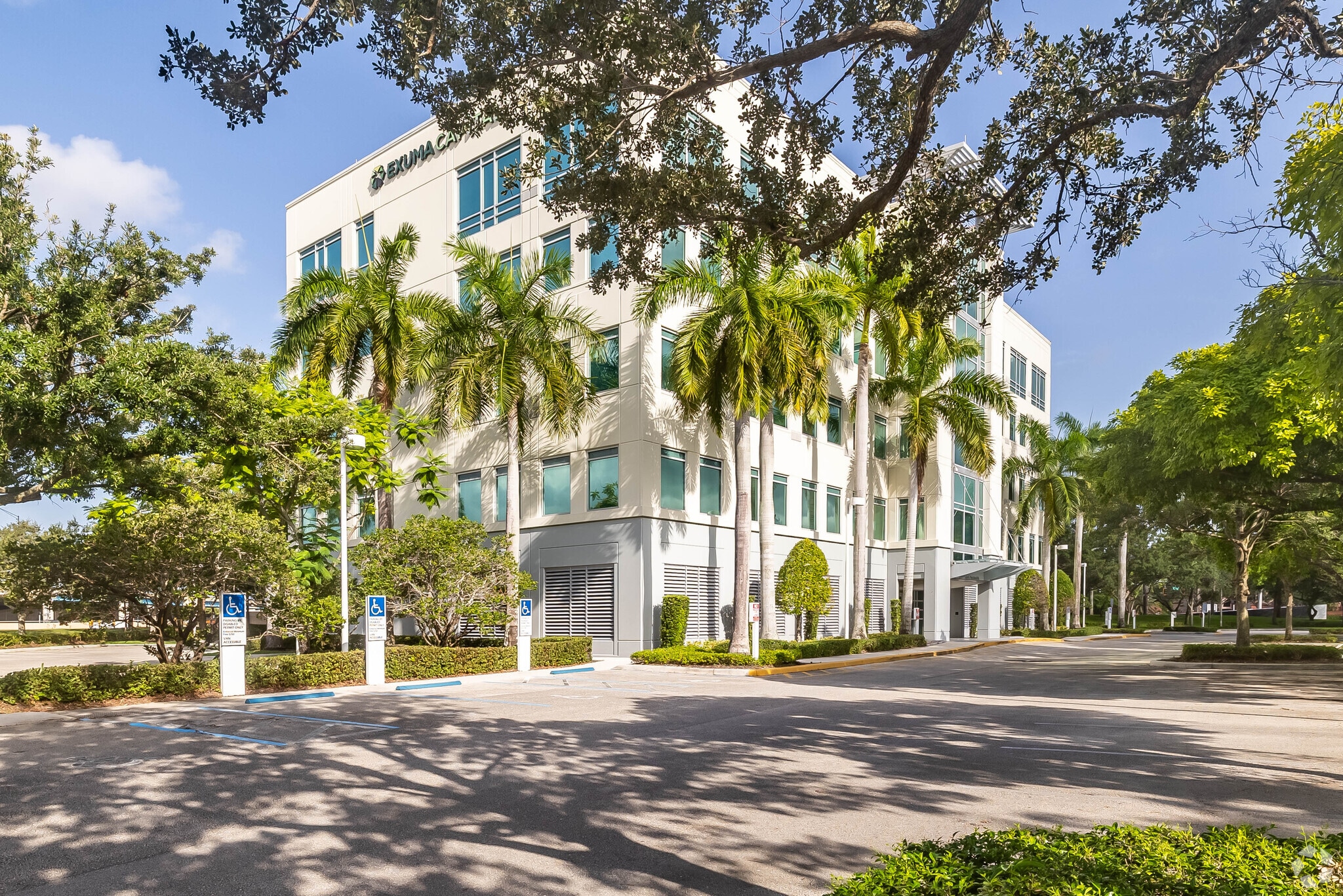 1250 S Pine Island Rd, Plantation, FL à louer Photo du bâtiment- Image 1 de 21