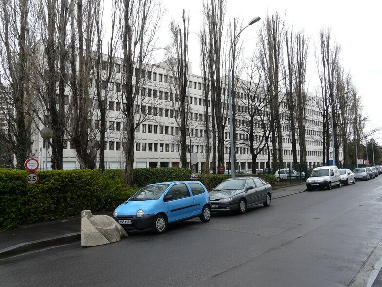 28 Rue De La Baïsse, Villeurbanne for lease - Building Photo - Image 2 of 14