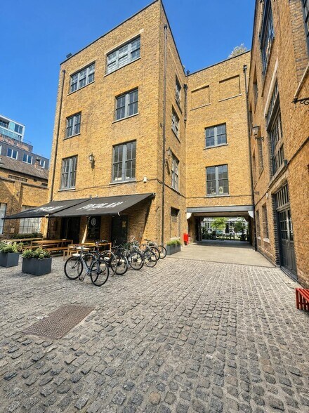 44-48 Wharf Rd, Londres à vendre - Photo du bâtiment - Image 3 de 7