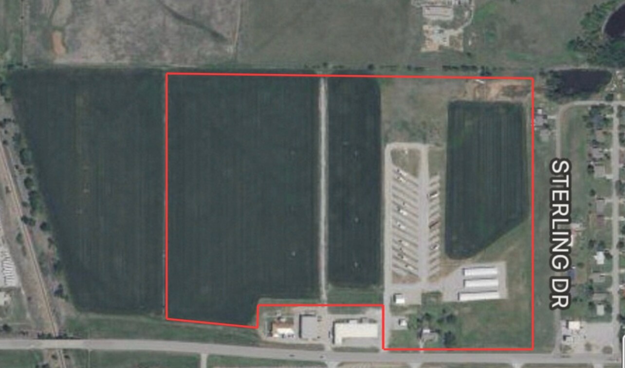 923 OK-19, Chickasha, OK à vendre Photo du bâtiment- Image 1 de 15
