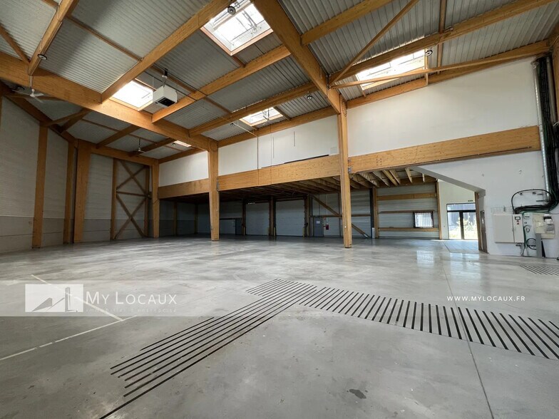 Flex dans Romainville à louer - Photo intérieure - Image 3 de 9