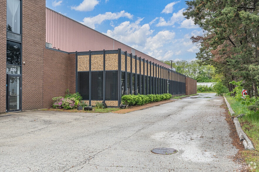 520 Thomas Dr, Bensenville, IL for lease - Primary Photo - Image 1 of 5