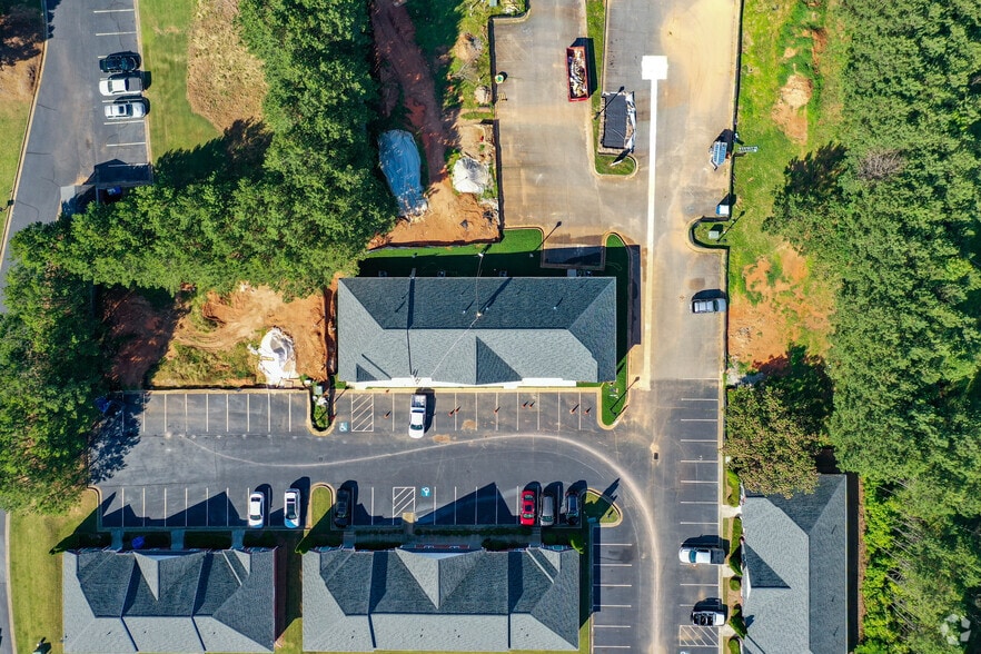 245-251 River Park Dr, Woodstock, GA for sale - Building Photo - Image 3 of 17