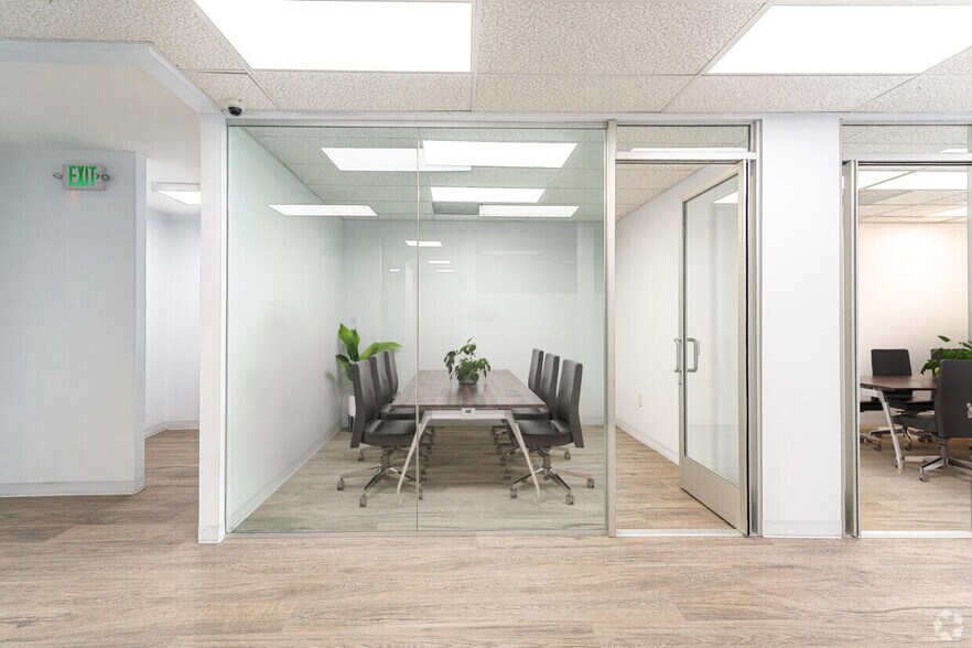 1310 Westwood Blvd, Los Angeles, CA for lease - Interior Photo - Image 1 of 35