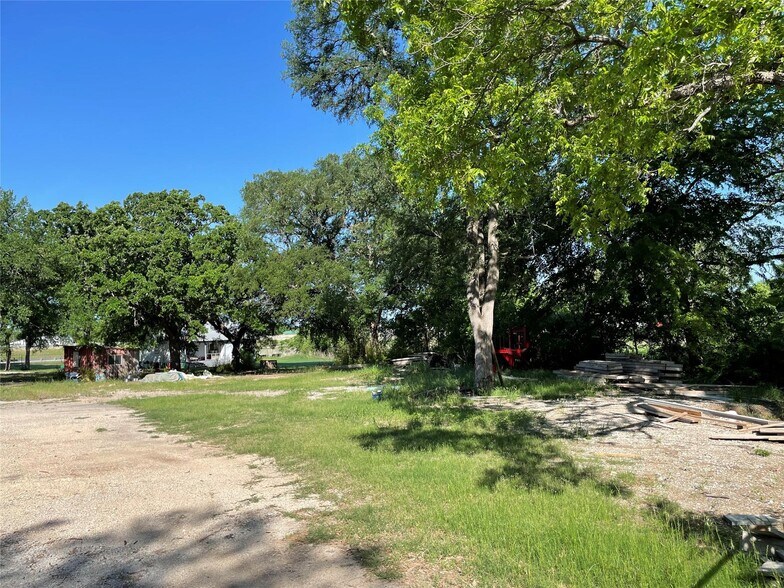 9600 Jacksboro Hwy, Fort Worth, TX à louer - Photo du bâtiment - Image 2 de 9