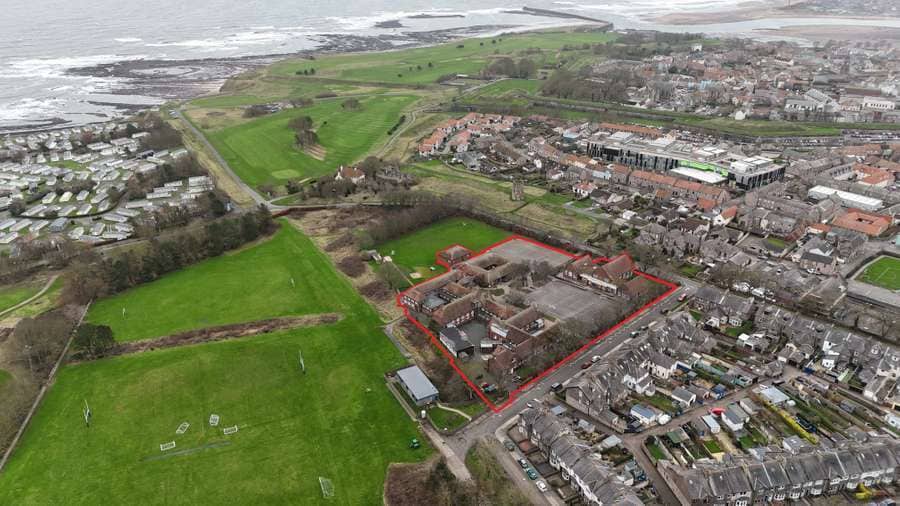2 Lovaine Ter, Berwick Upon Tweed for sale - Building Photo - Image 3 of 3