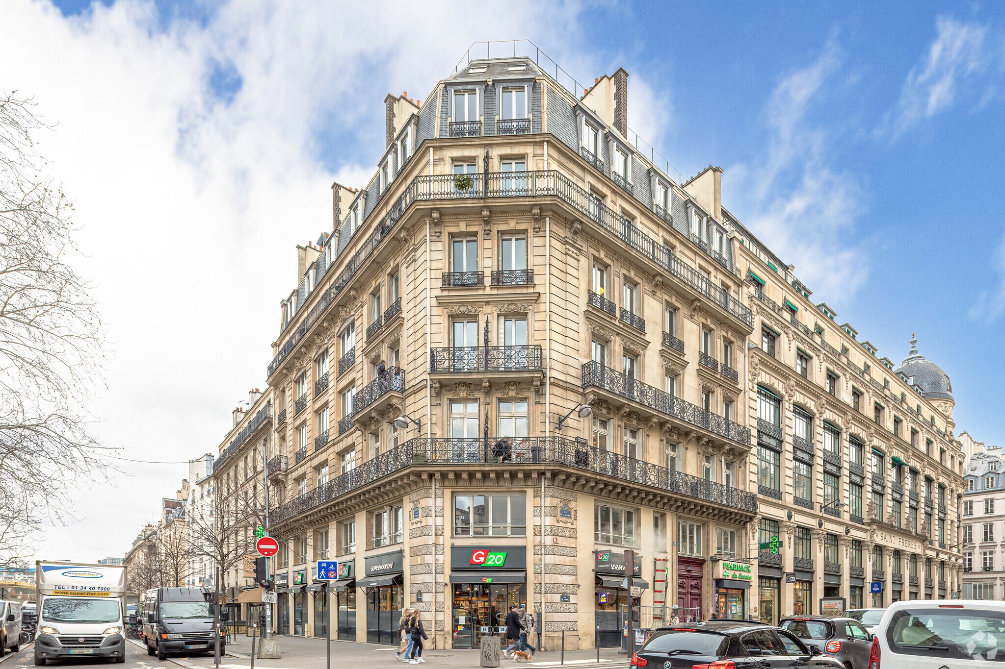 38 Rue Du Louvre, Paris à louer Photo du bâtiment- Image 1 de 16