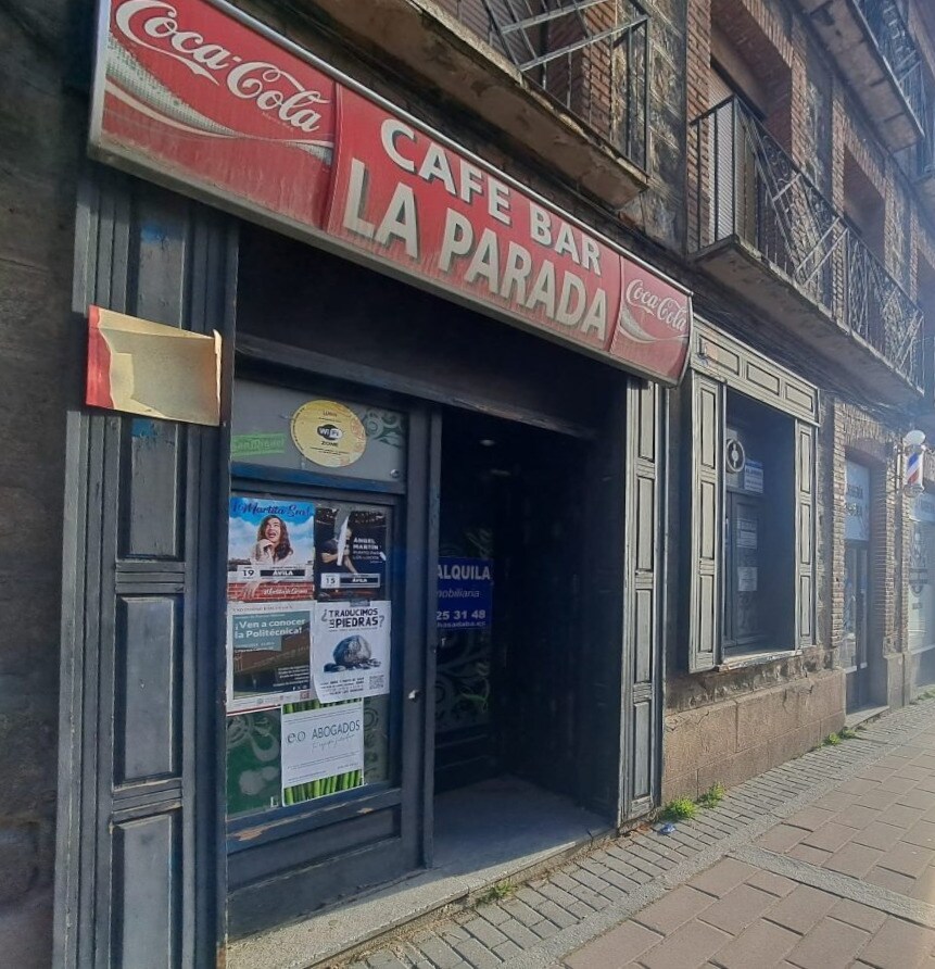 Commerce de détail dans Ávila, Ávila à louer Photo principale- Image 1 de 4