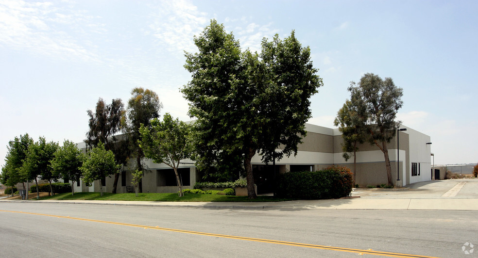 14114 Business Center Dr, Moreno Valley, CA for lease - Building Photo - Image 3 of 40