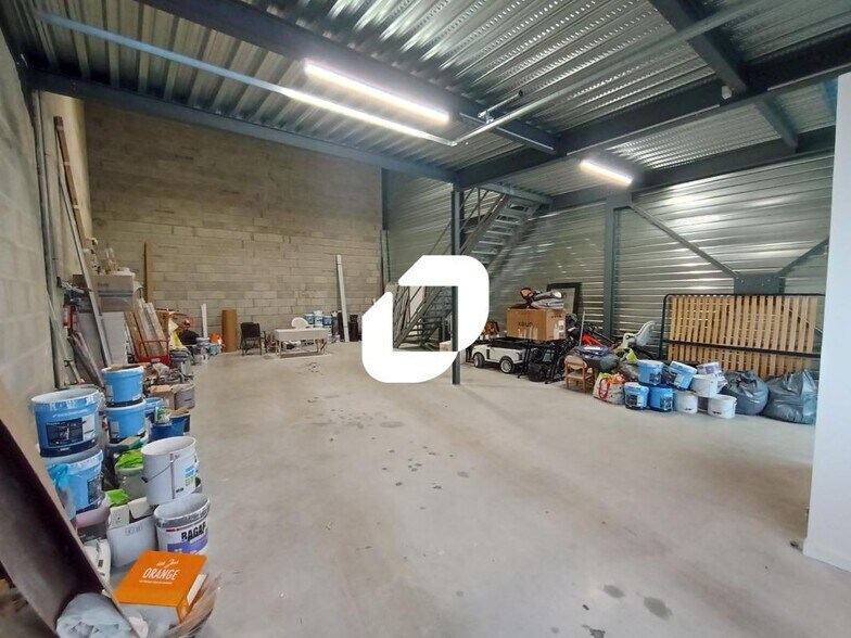Flex dans Mions à louer - Photo du bâtiment - Image 2 de 15