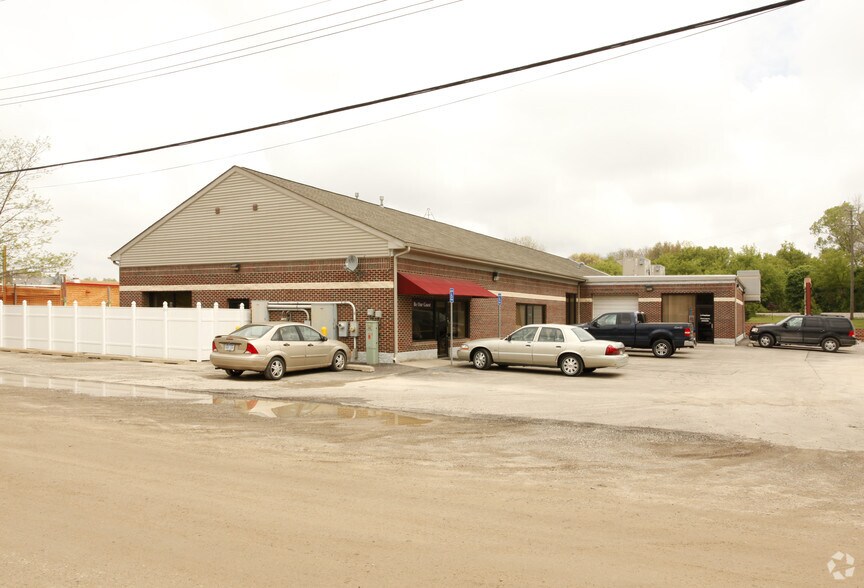2020 E Grand River Ave, Howell, MI à louer - Photo du bâtiment - Image 2 de 4