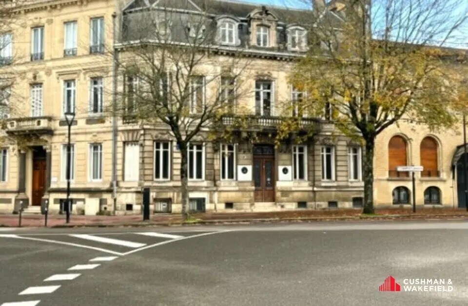 Bureau dans Bordeaux à louer Photo du bâtiment- Image 1 de 13