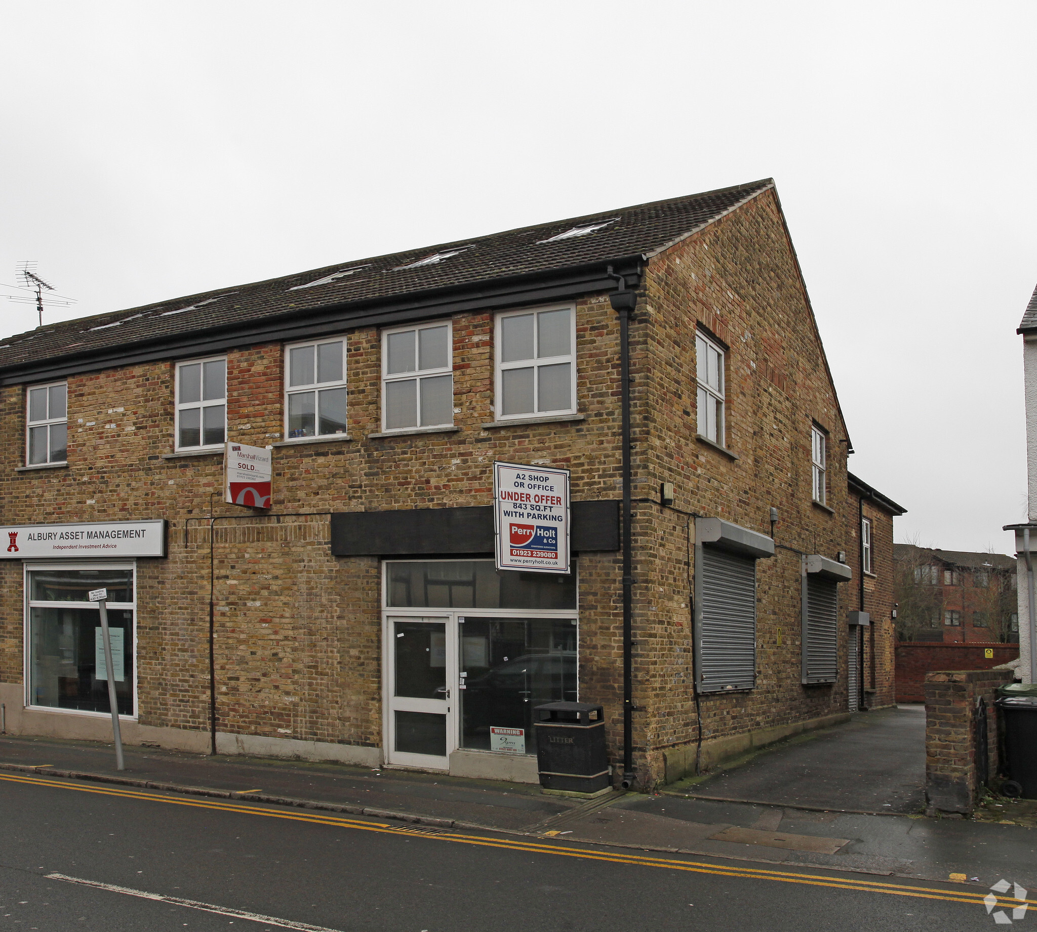 9 Langley Rd, Watford for sale Primary Photo- Image 1 of 1