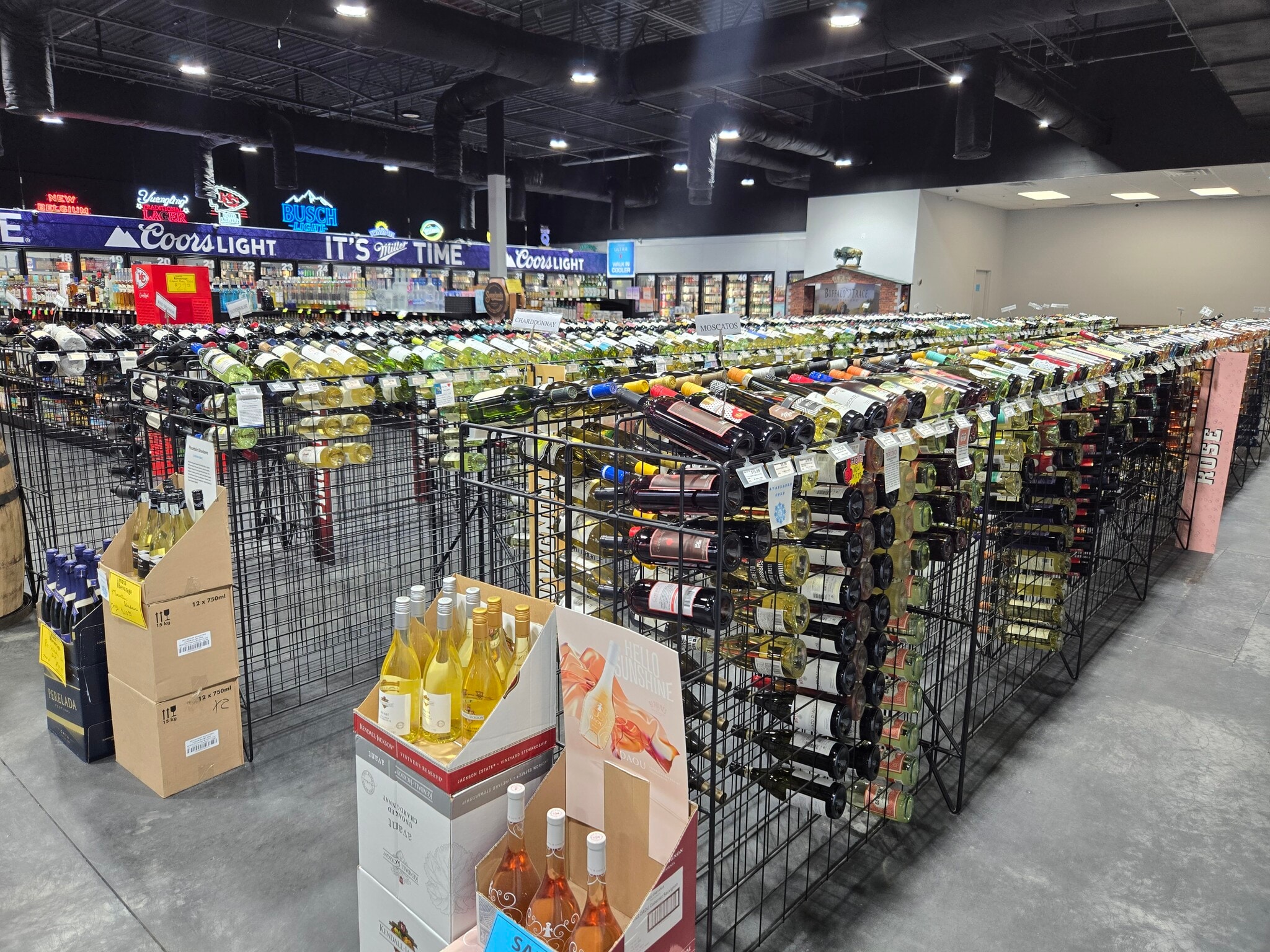 8600-8660 N Boardwalk Ave, Kansas City, MO à louer Photo intérieure- Image 1 de 3