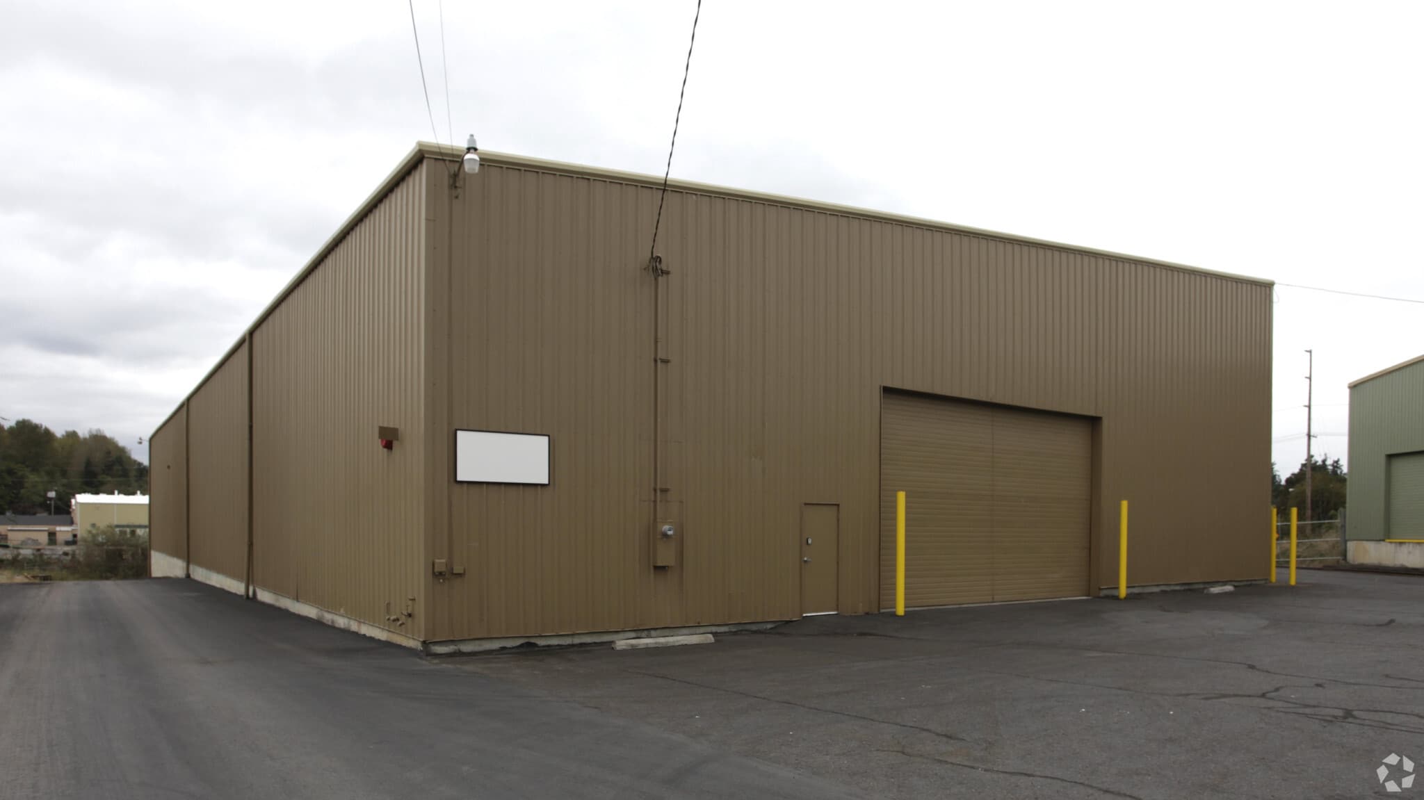 12700 SW Hall Blvd, Tigard, OR for lease Primary Photo- Image 1 of 15