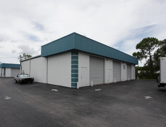 More details for 10931 K Nine Dr, Bonita Springs, FL - Industrial for Lease