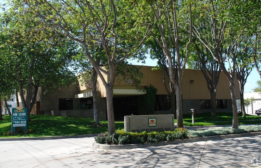 1001 Brioso Dr, Costa Mesa, CA for lease - Building Photo - Image 3 of 7