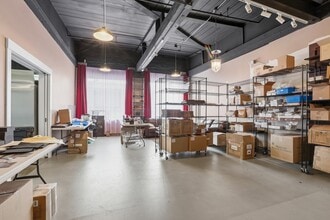 6 Chestnut St, Amesbury, MA for lease Interior Photo- Image 1 of 7