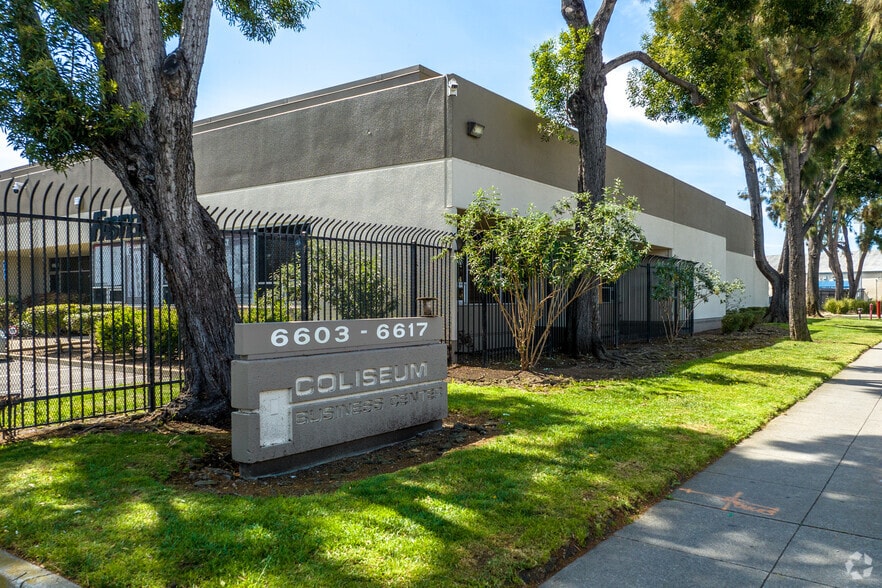 6603-6617 San Leandro St, Oakland, CA for lease - Primary Photo - Image 1 of 6