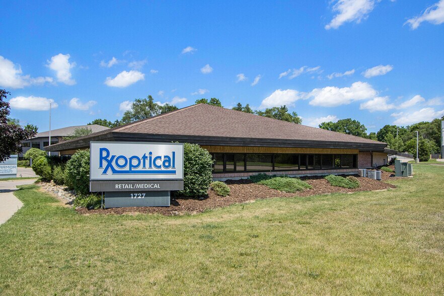 1727 S Park St, Kalamazoo, MI for sale - Building Photo - Image 1 of 13