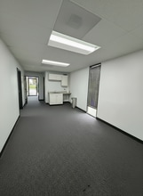 2599 E 28th St, Signal Hill, CA for lease Interior Photo- Image 2 of 9