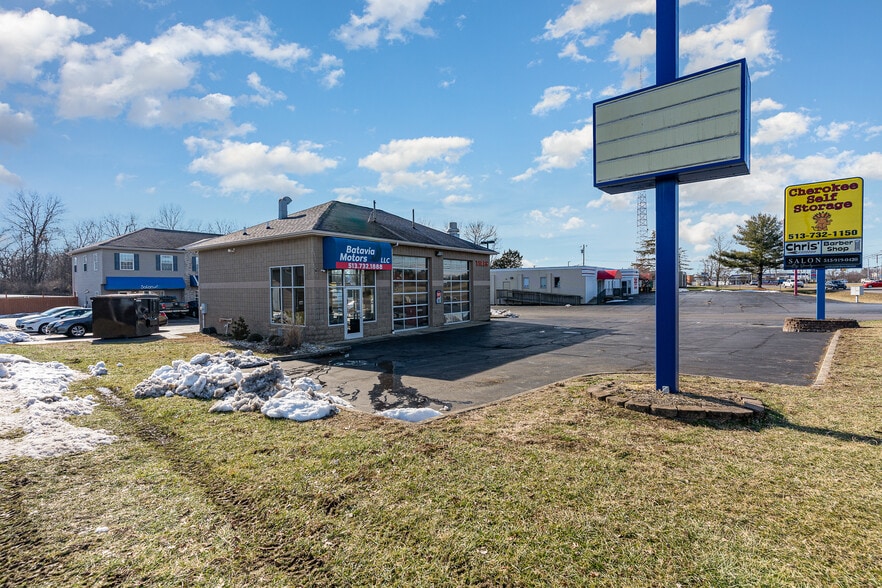 1012 Hospital Dr, Batavia, OH for lease - Building Photo - Image 2 of 18