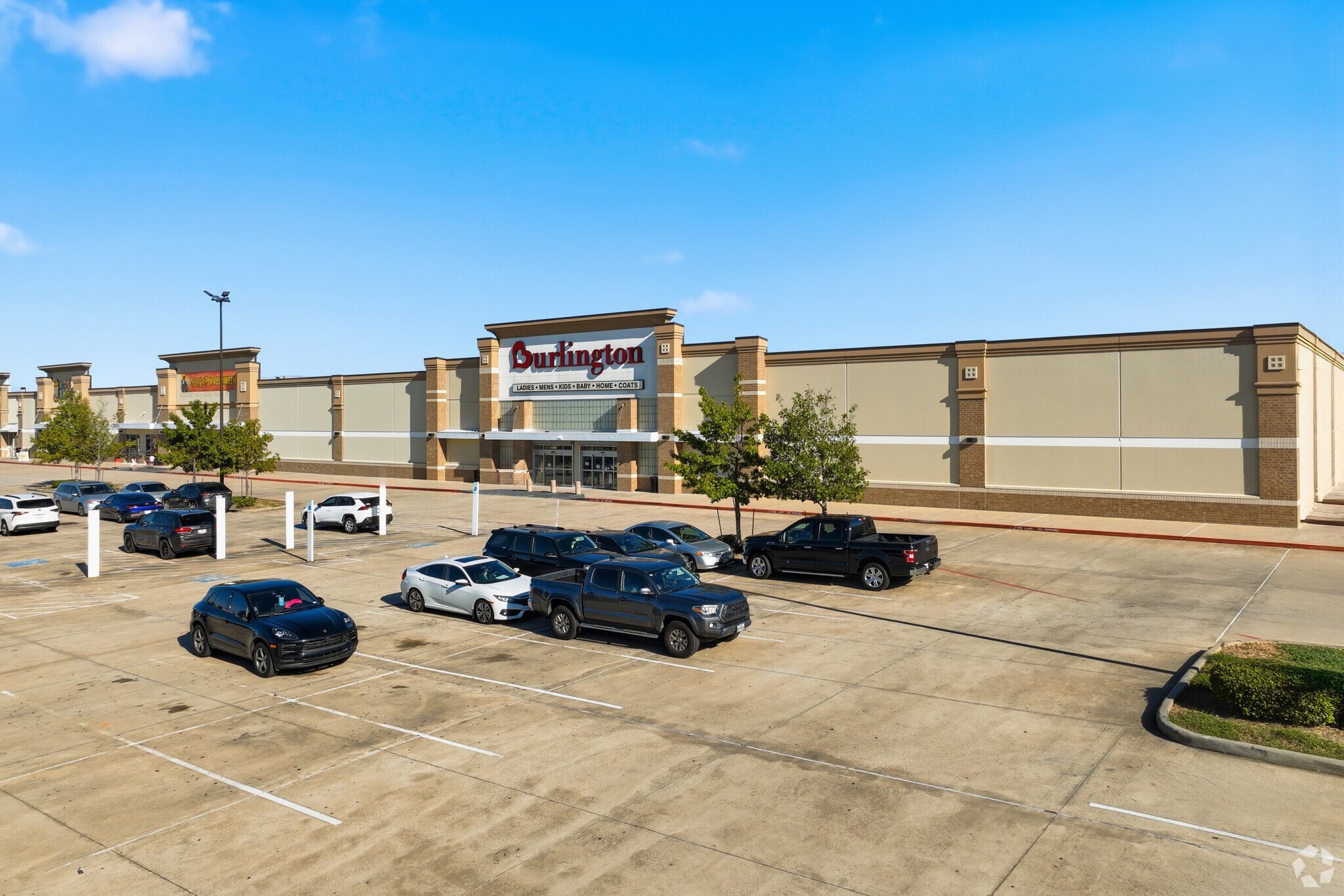 4531-4589 East Sam Houston Pky S, Pasadena, TX for lease Primary Photo- Image 1 of 20