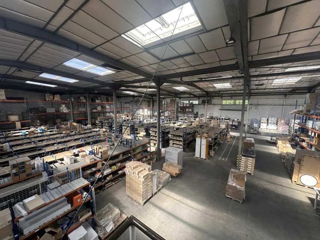 Flex in Vaulx-en-Velin for lease Interior Photo- Image 1 of 9